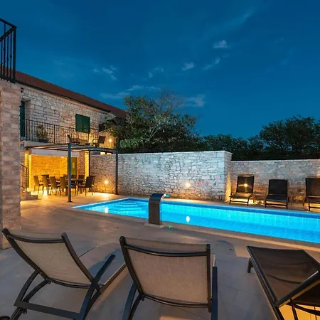 Stone Didovi Snovi With Heated Pool Villa Lisane Ostrovicke