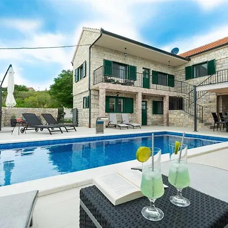 Stone Didovi Snovi With Heated Pool