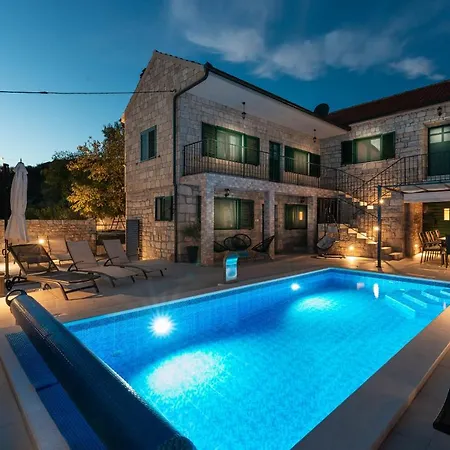 Stone Didovi Snovi With Heated Pool Villa Lisane Ostrovicke