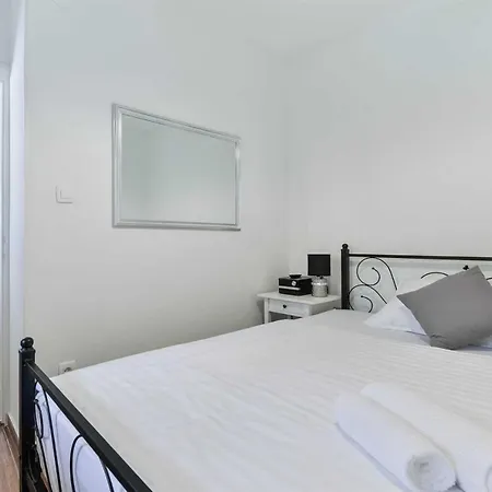 Stone Didovi Snovi With Heated Pool *