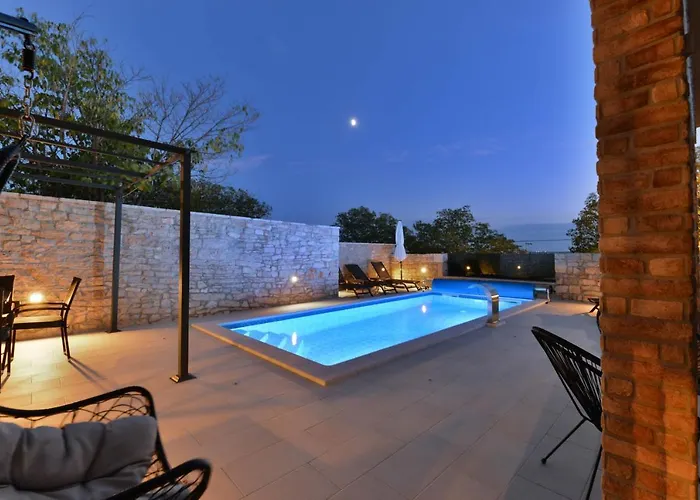 Stone Didovi Snovi With Heated Pool 빌라 *