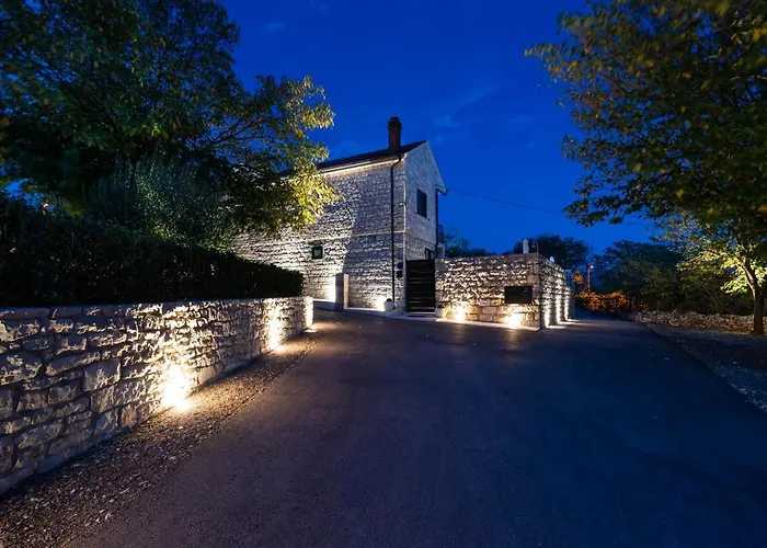 Stone Didovi Snovi With Heated Pool * Lisane Ostrovicke