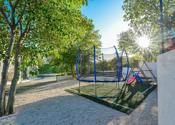 Stone Didovi Snovi With Heated Pool *