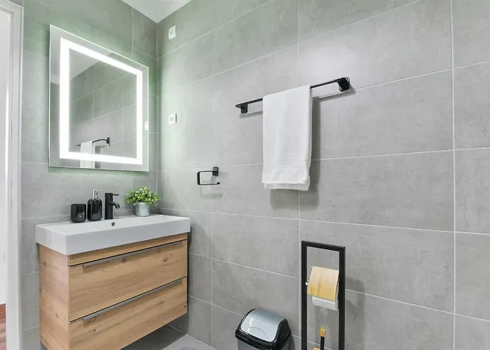 Stone Didovi Snovi With Heated Pool *