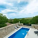 Stone Didovi Snovi With Heated Pool