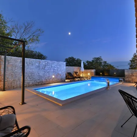 Stone Didovi Snovi With Heated Pool ヴィラ *