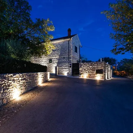 Stone Didovi Snovi With Heated Pool * Lisane Ostrovicke