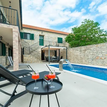 Stone Didovi Snovi With Heated Pool