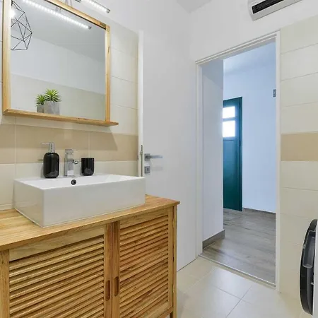 Βίλα Stone Didovi Snovi With Heated Pool