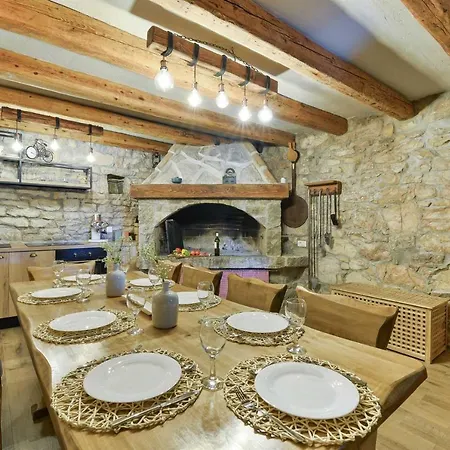 Βίλα Stone Didovi Snovi With Heated Pool *