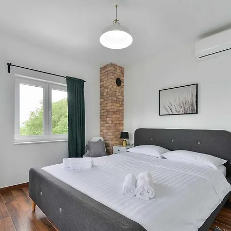 Stone Didovi Snovi With Heated Pool Lisane Ostrovicke