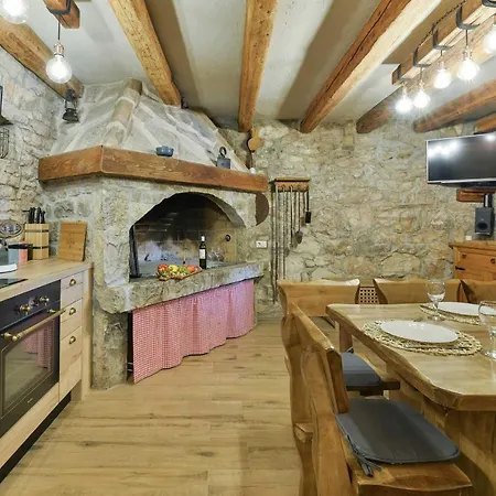 Stone Didovi Snovi With Heated Pool Βίλα