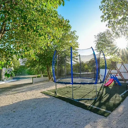 Stone Didovi Snovi With Heated Pool *