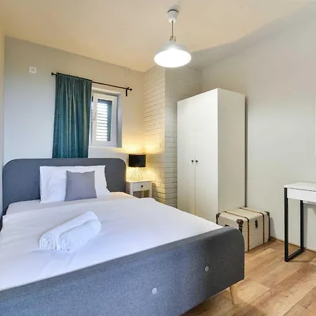 Βίλα Stone Didovi Snovi With Heated Pool *