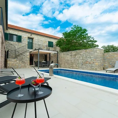 Stone Didovi Snovi With Heated Pool