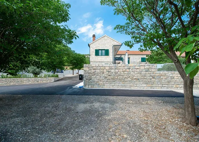 Villa Stone Didovi Snovi With Heated Pool Lišane Ostrovičke