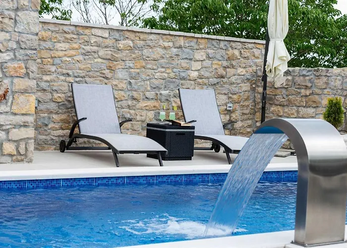 Stone Didovi Snovi With Heated Pool Lisane Ostrovicke